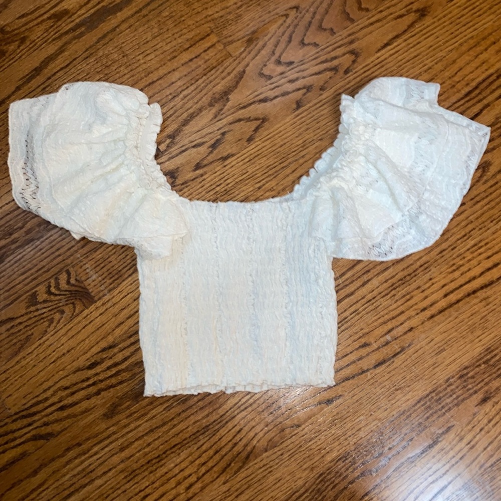 White Zara top - slightly cropped